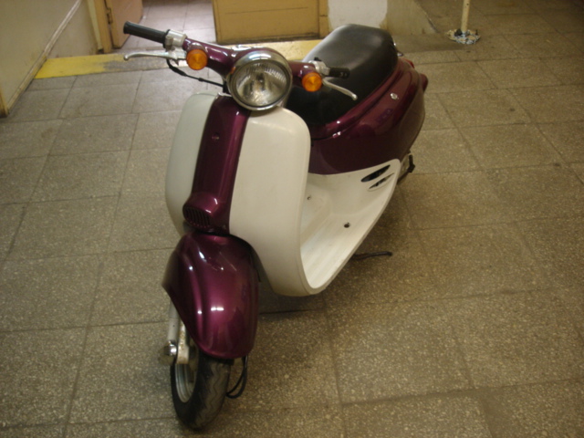 Скутер Honda Giorno AF24 б/у вишневая, в наличии (1490487)